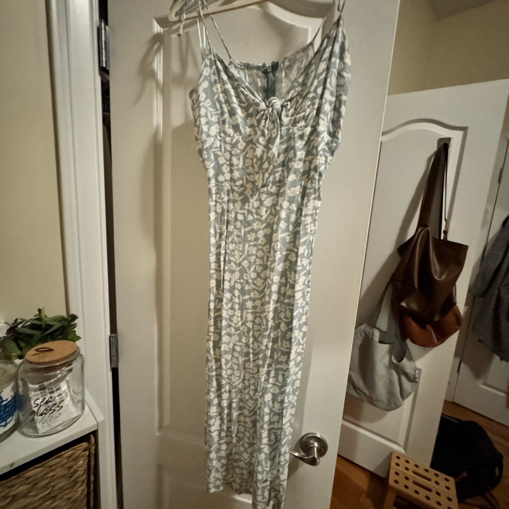 Vici midi dress